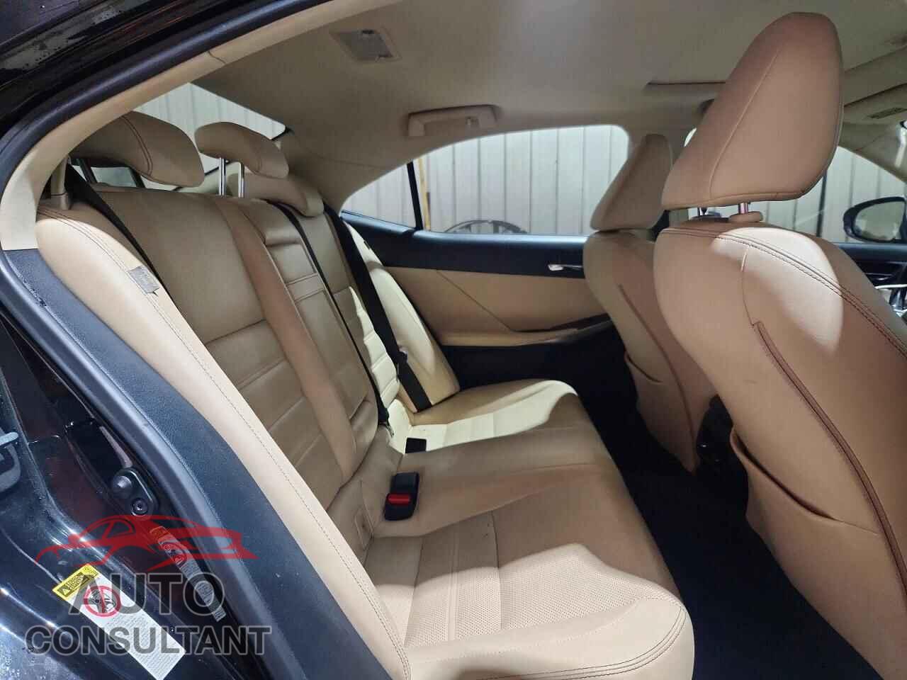 LEXUS IS 2014 - JTHCF1D20E5014115
