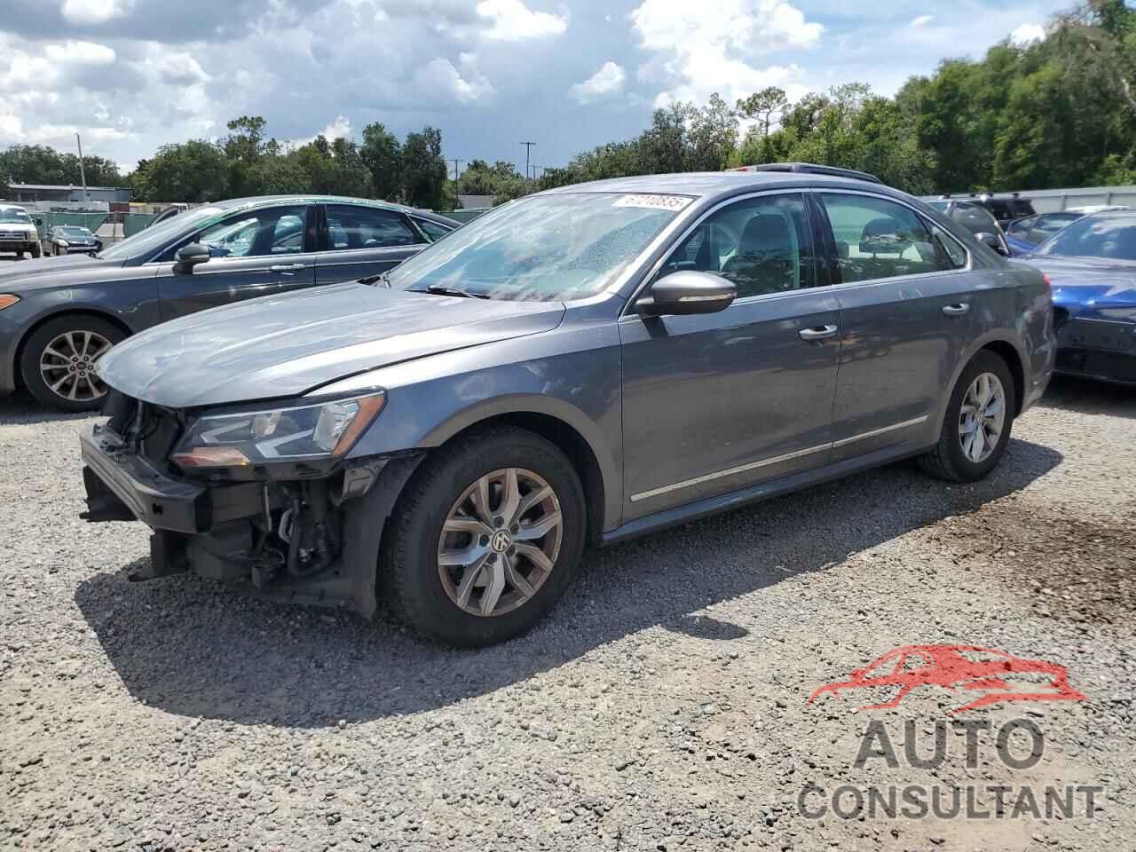 VOLKSWAGEN PASSAT 2017 - 1VWAT7A31HC018575