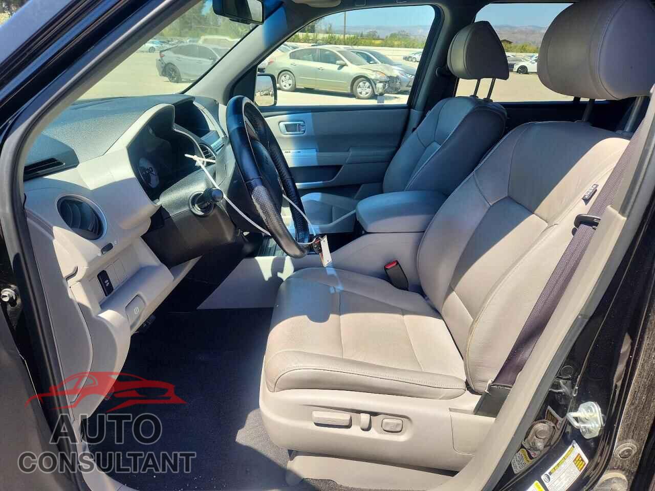 HONDA PILOT 2011 - 5FNYF3H54BB017441