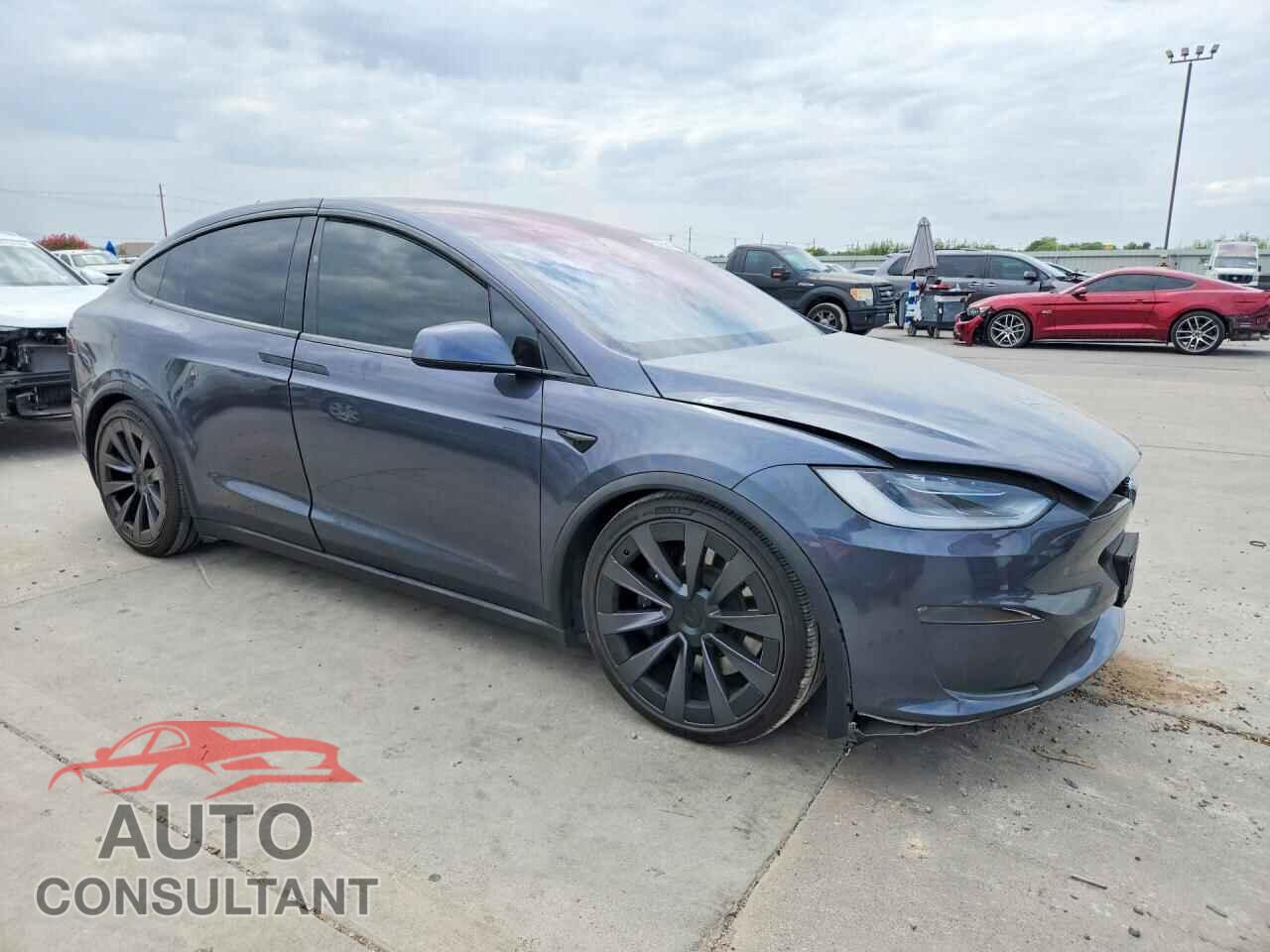 TESLA MODEL X 2023 - 7SAXCBE60PF372421