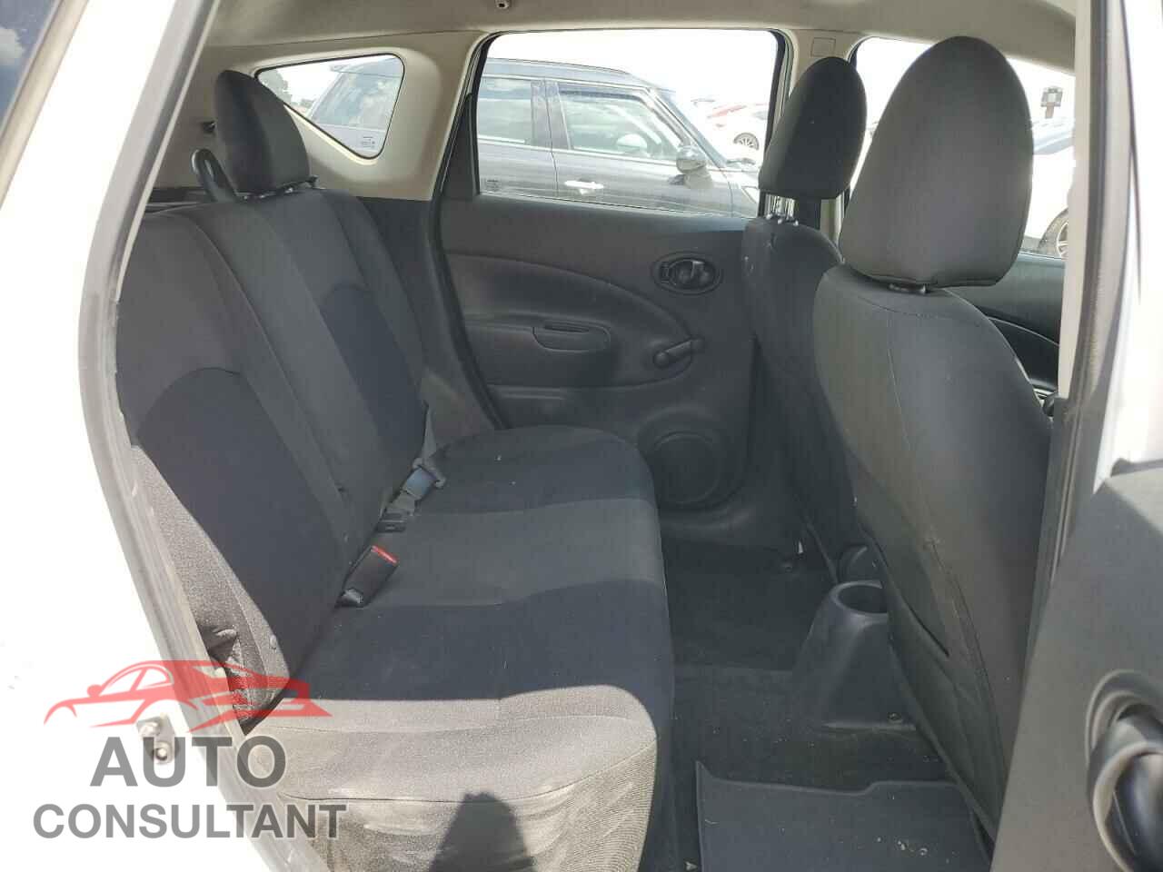 NISSAN VERSA 2017 - 3N1CE2CP8HL380998