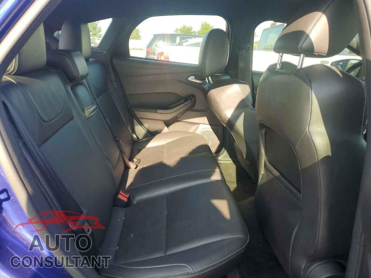 FORD FOCUS 2014 - 1FADP3L97EL286403