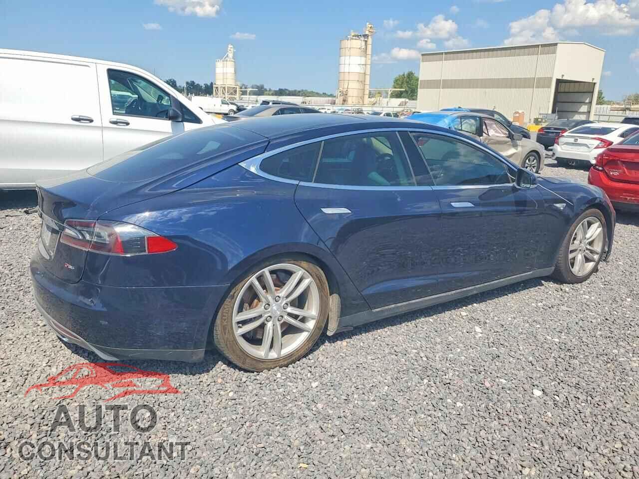 TESLA MODEL S 2013 - 5YJSA1CN2DFP04534