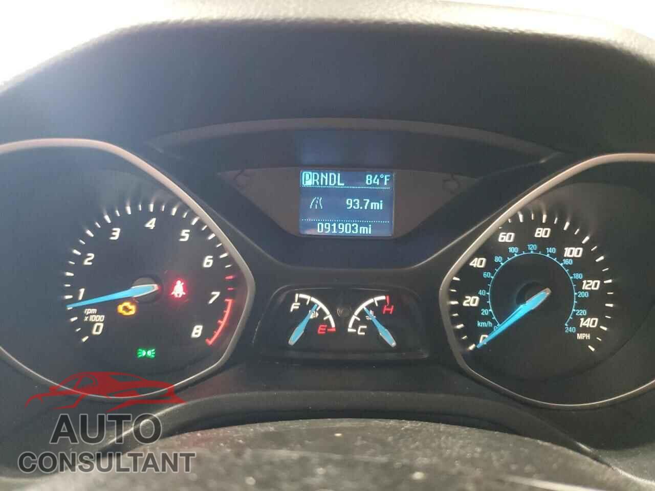 FORD FOCUS 2014 - 1FADP3E2XEL138567