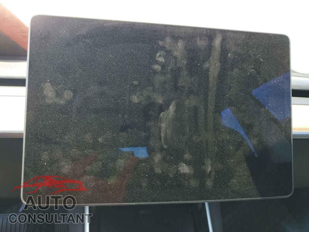TESLA MODEL 3 2019 - 5YJ3E1EAXKF190643
