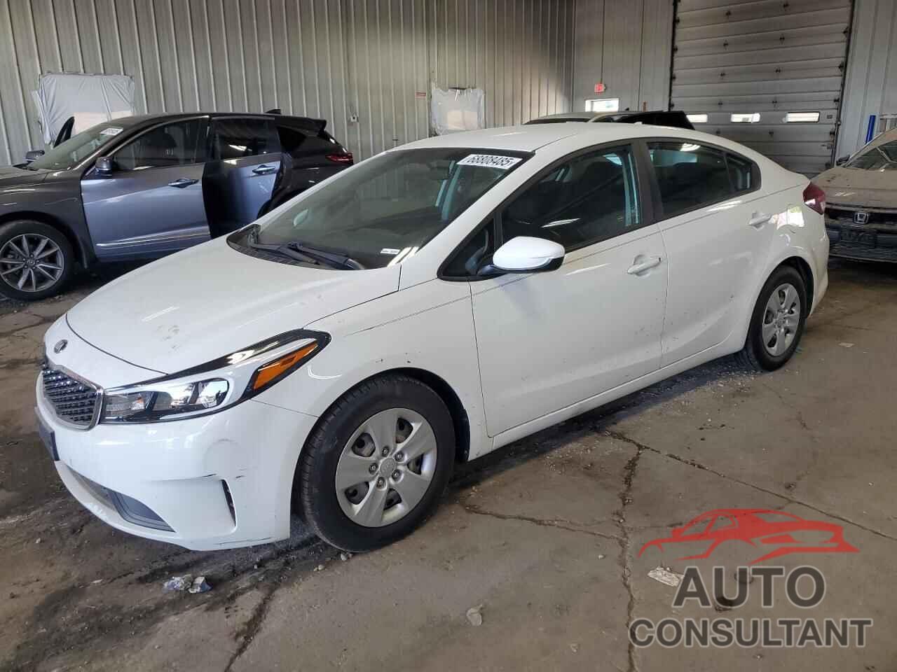 KIA FORTE 2018 - 3KPFK4A79JE272465