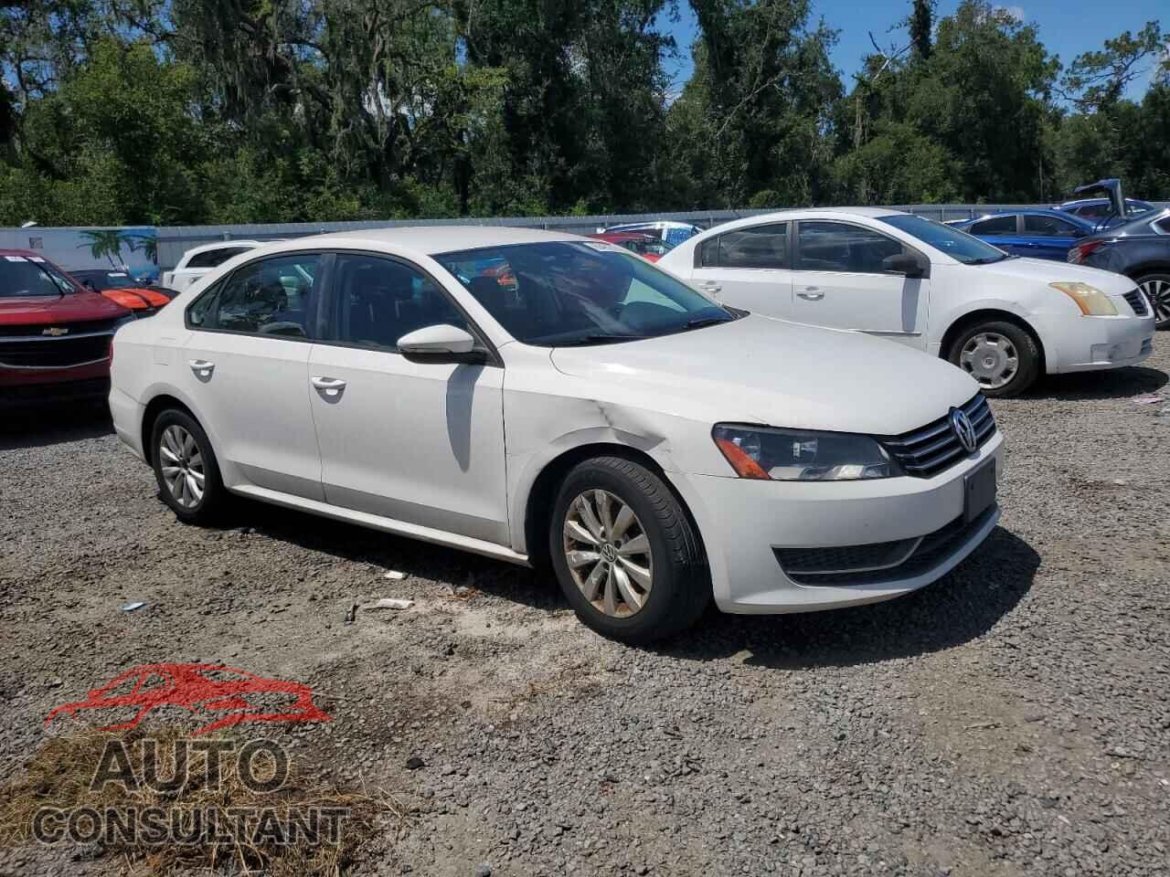 VOLKSWAGEN PASSAT 2012 - 1VWAP7A39CC010107