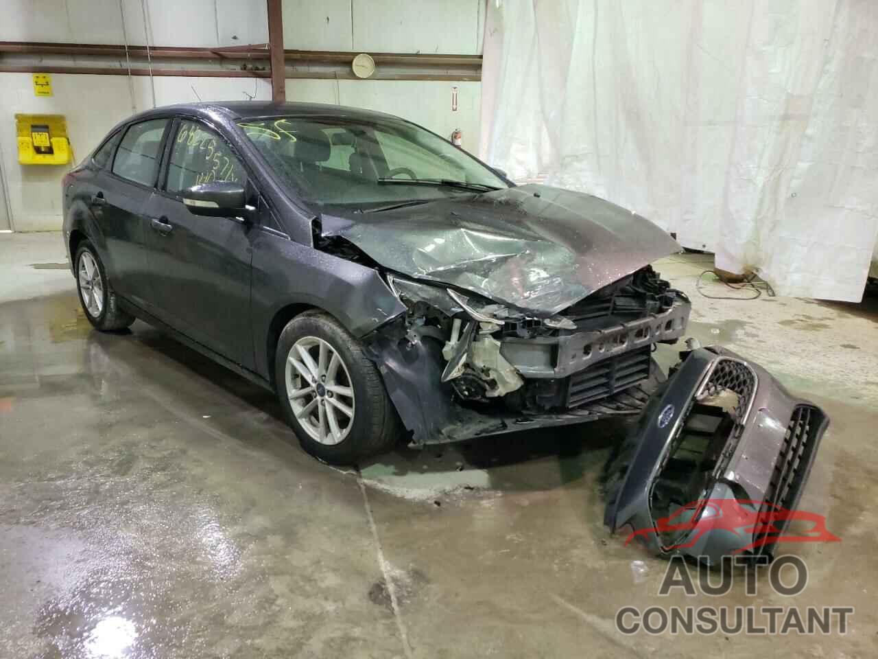 FORD FOCUS 2017 - 1FADP3F26HL327901