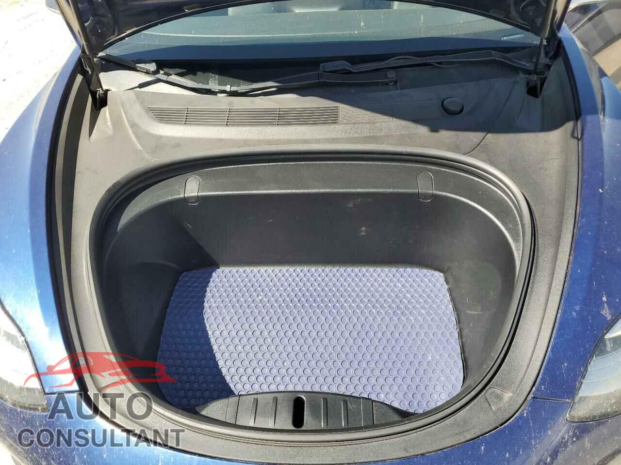 TESLA MODEL 3 2018 - 5YJ3E1EB2JF083920