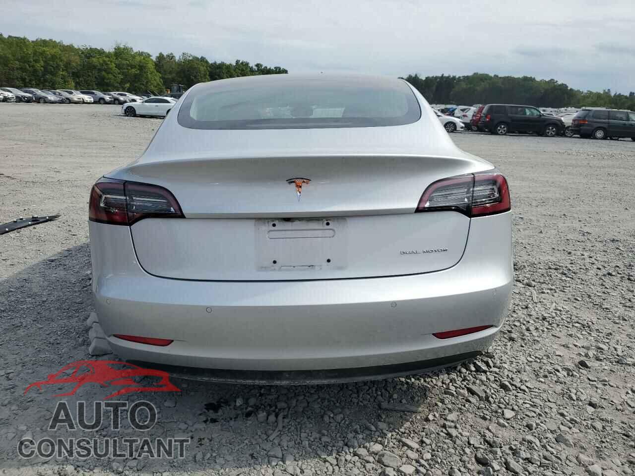 TESLA MODEL 3 2018 - 5YJ3E1EB7JF116927