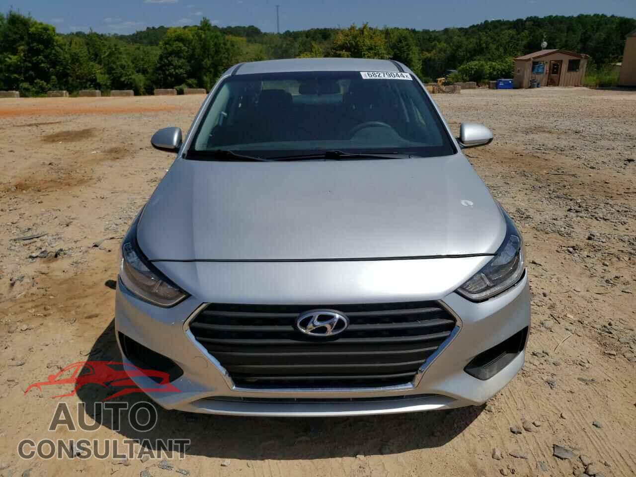 HYUNDAI ACCENT 2018 - 3KPC24A35JE015092