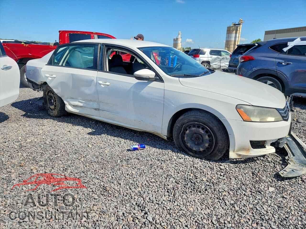 VOLKSWAGEN PASSAT 2012 - 1VWAP7A32CC090611