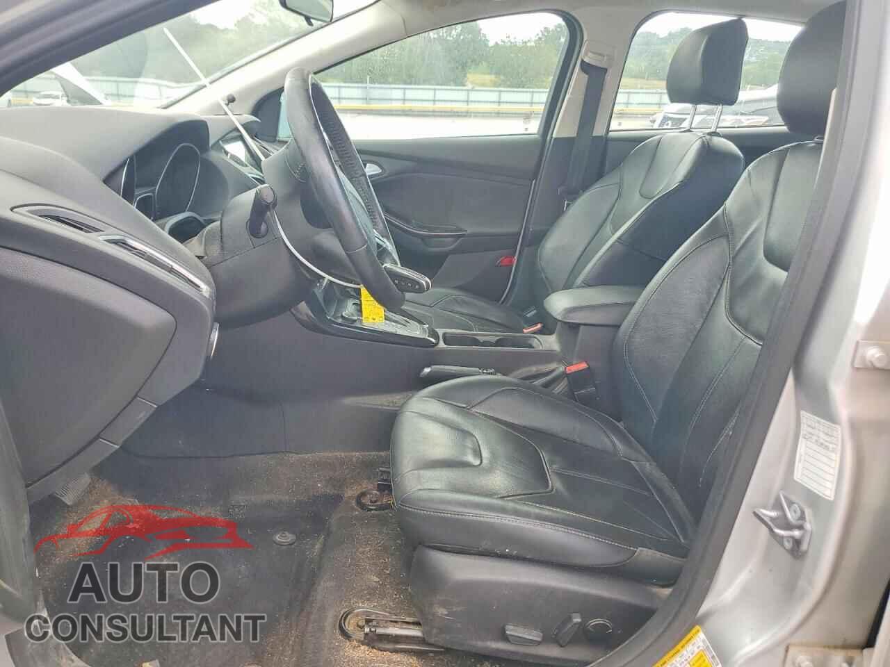 FORD FOCUS 2017 - 1FADP3J21HL280011