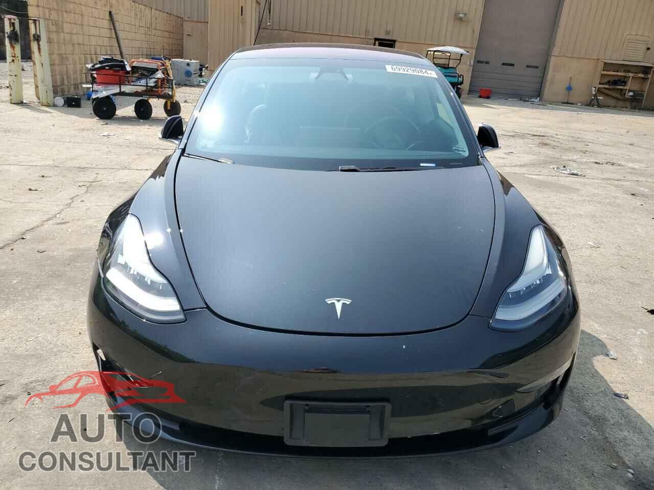 TESLA MODEL 3 2018 - 5YJ3E1EAXJF031409