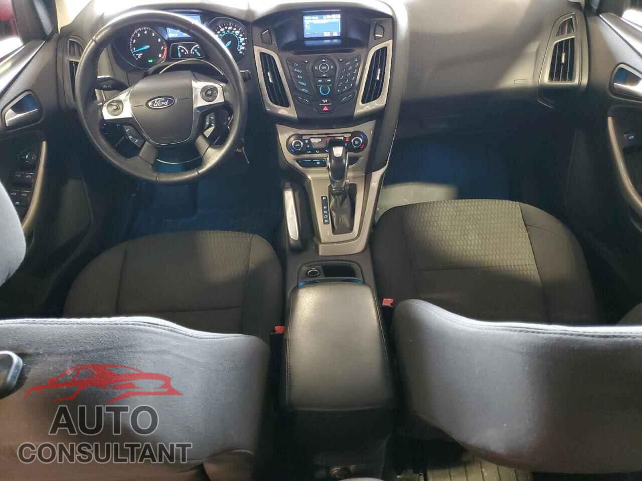 FORD FOCUS 2012 - 1FAHP3M2XCL373681