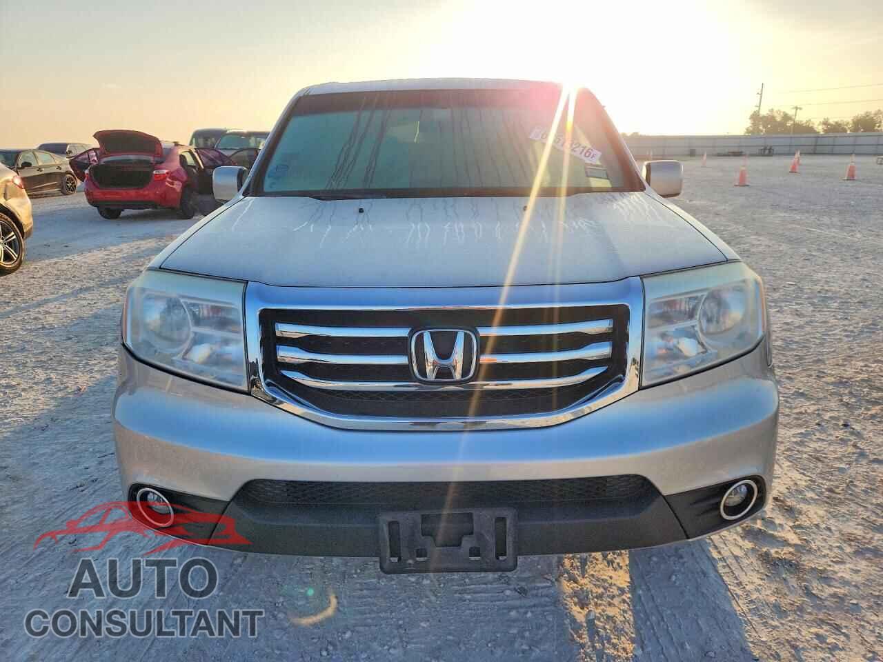 HONDA PILOT 2012 - 5FNYF3H57CB037846