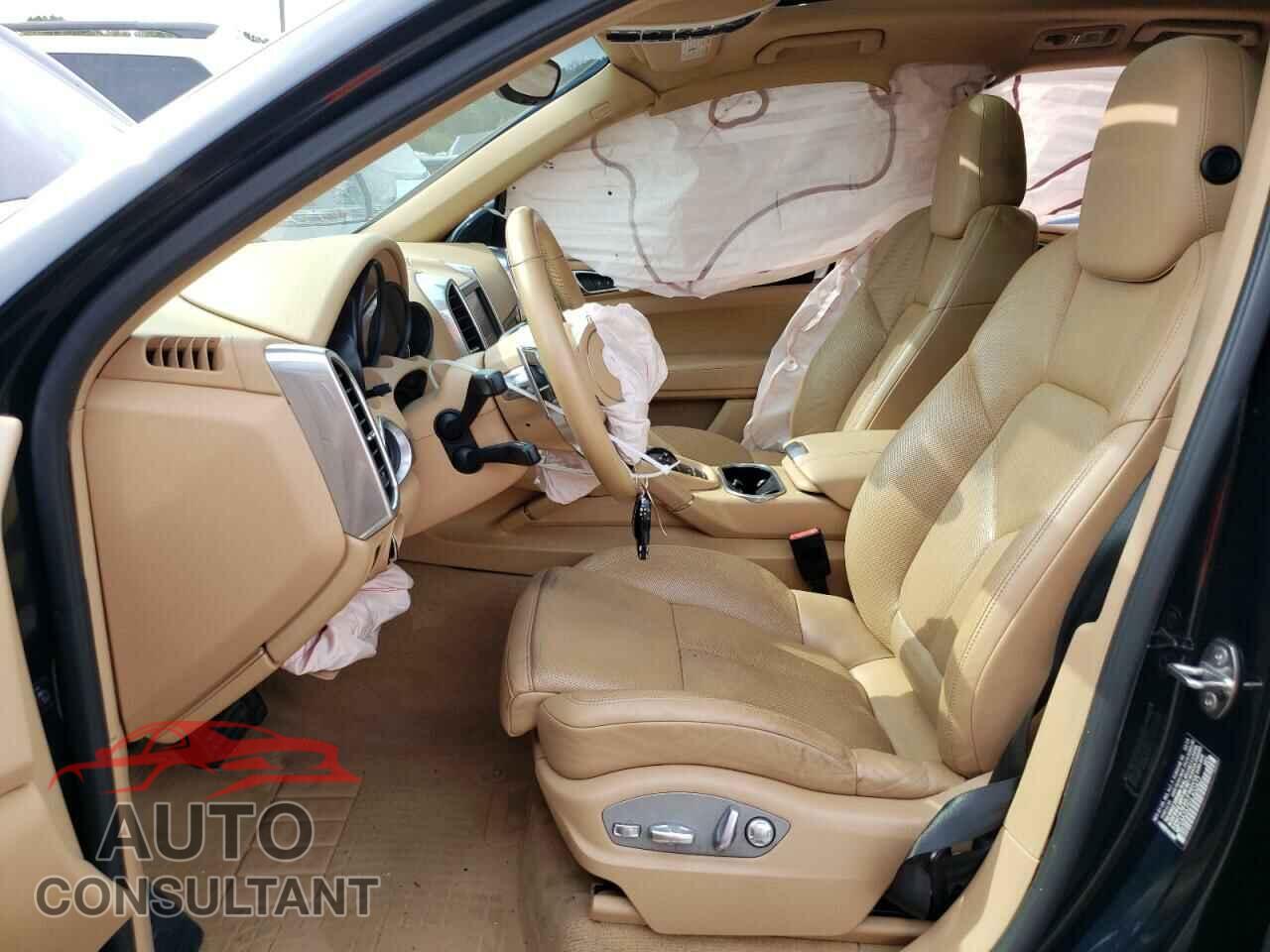 PORSCHE CAYENNE 2016 - WP1AA2A25GLA02427