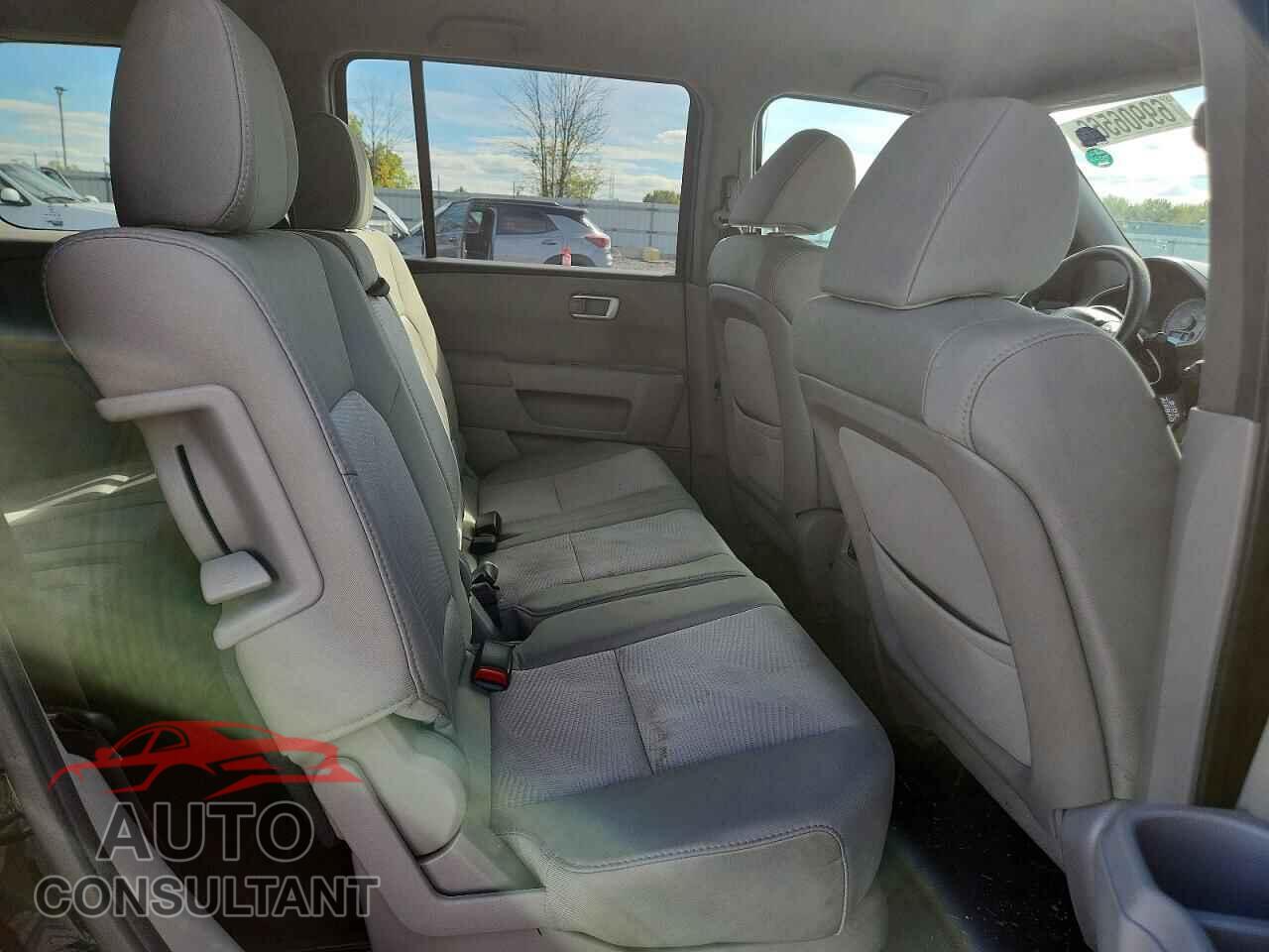 HONDA PILOT 2013 - 5FNYF4H2XDB004028
