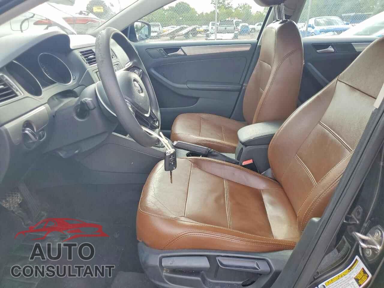 VOLKSWAGEN JETTA 2017 - 3VW2B7AJ9HM360229