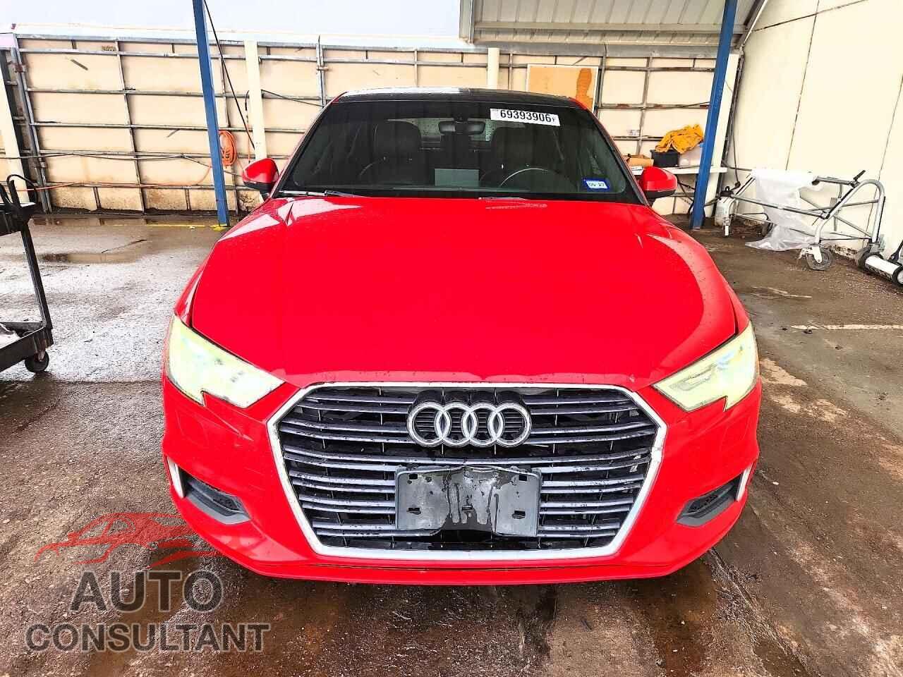 AUDI A3 2018 - WAUAUGFF2J1047794