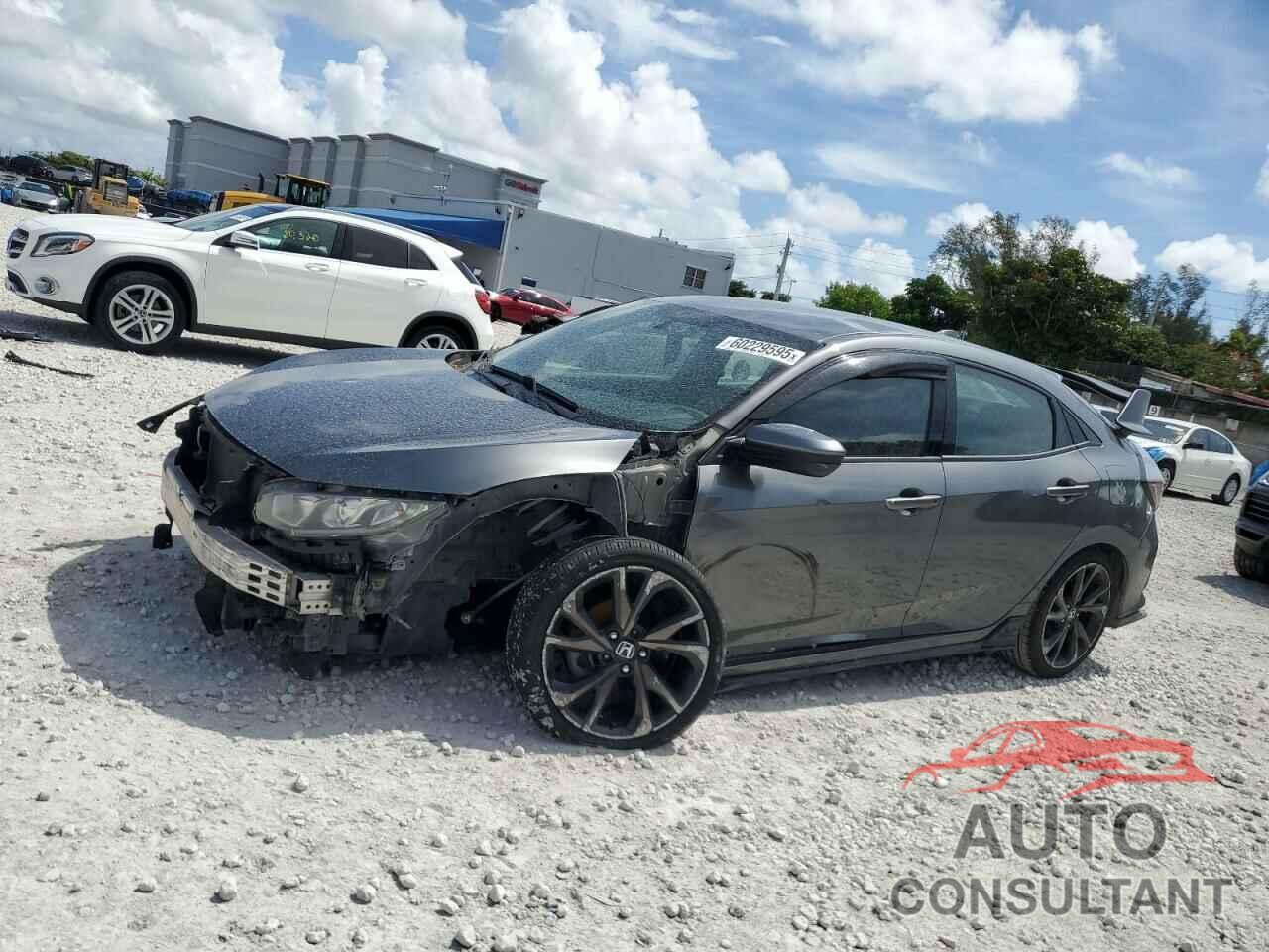 HONDA CIVIC 2018 - SHHFK7H49JU402346