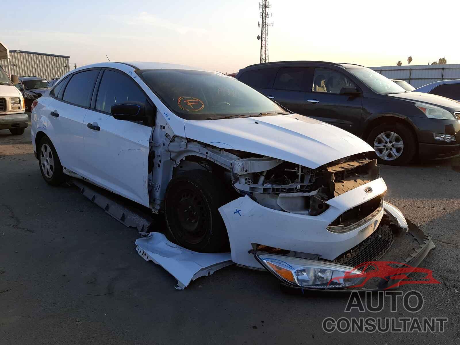 FORD FOCUS 2016 - 1FADP3E29GL396050