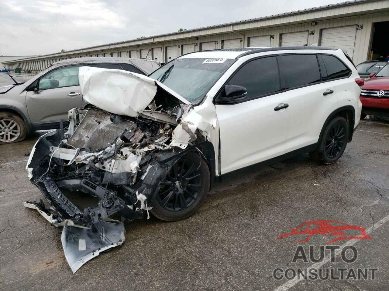 TOYOTA HIGHLANDER 2019 - 5TDJZRFH3KS976611