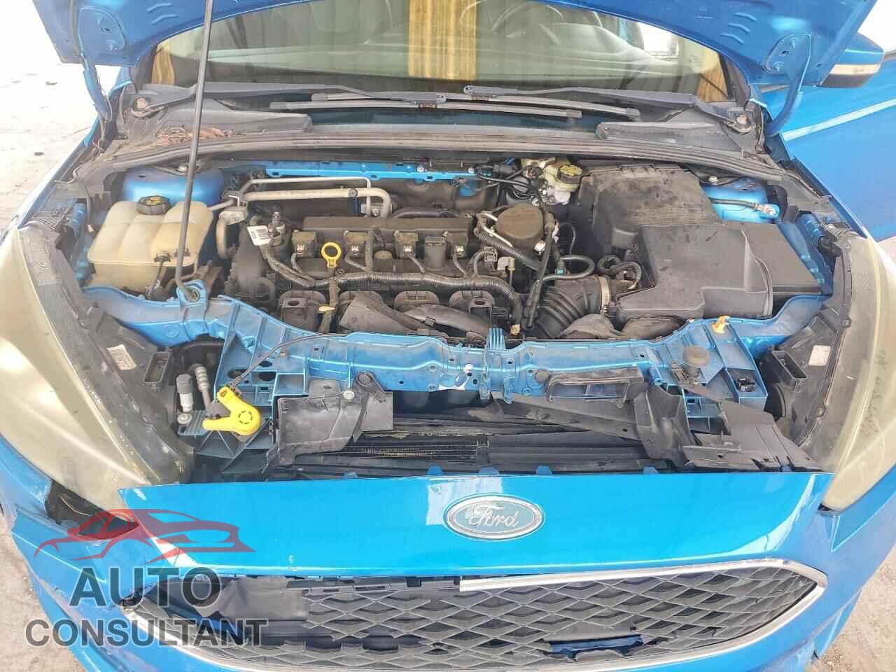 FORD FOCUS 2015 - 1FADP3F23FL247159
