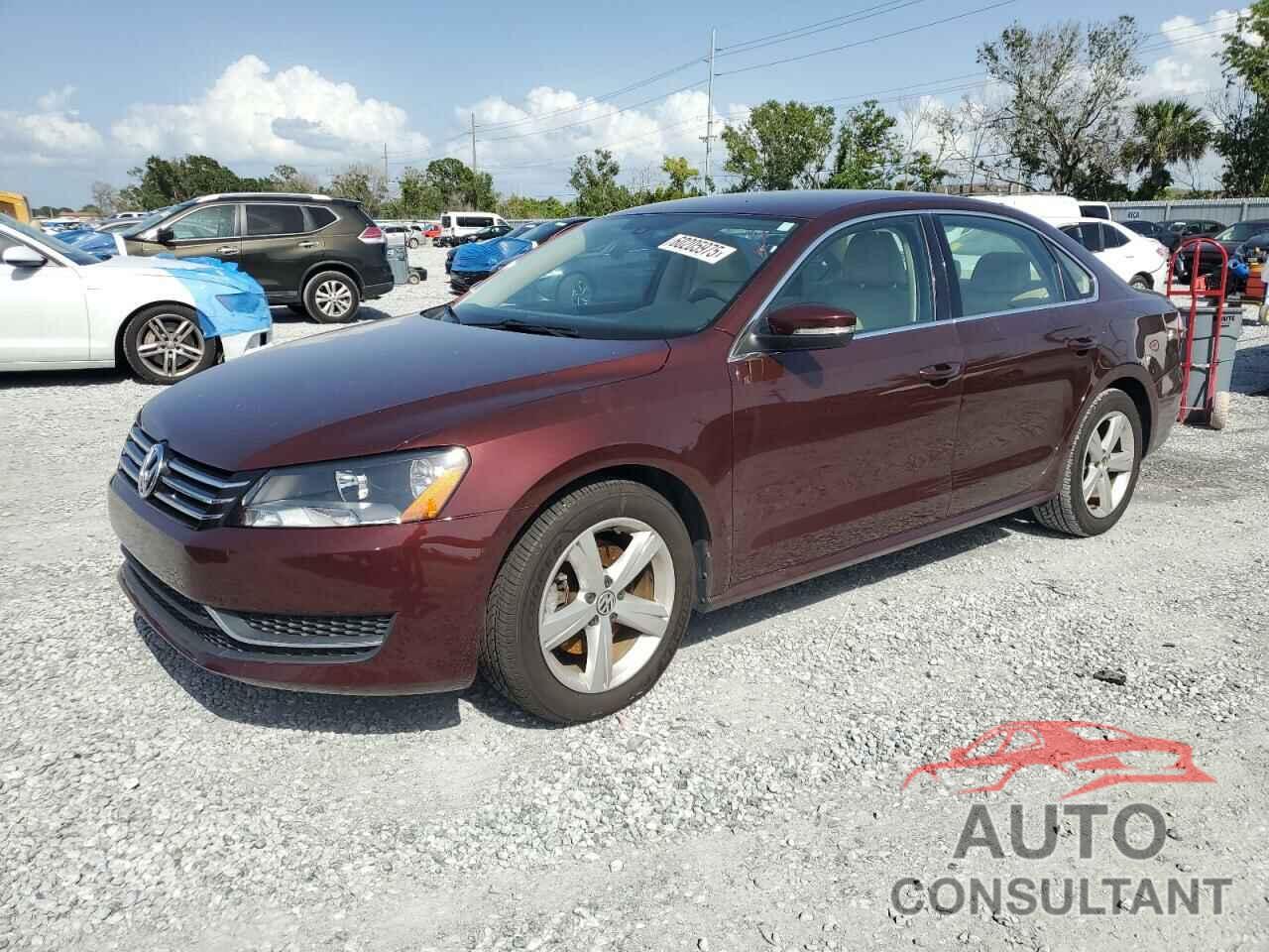 VOLKSWAGEN PASSAT 2013 - 1VWBH7A31DC137307