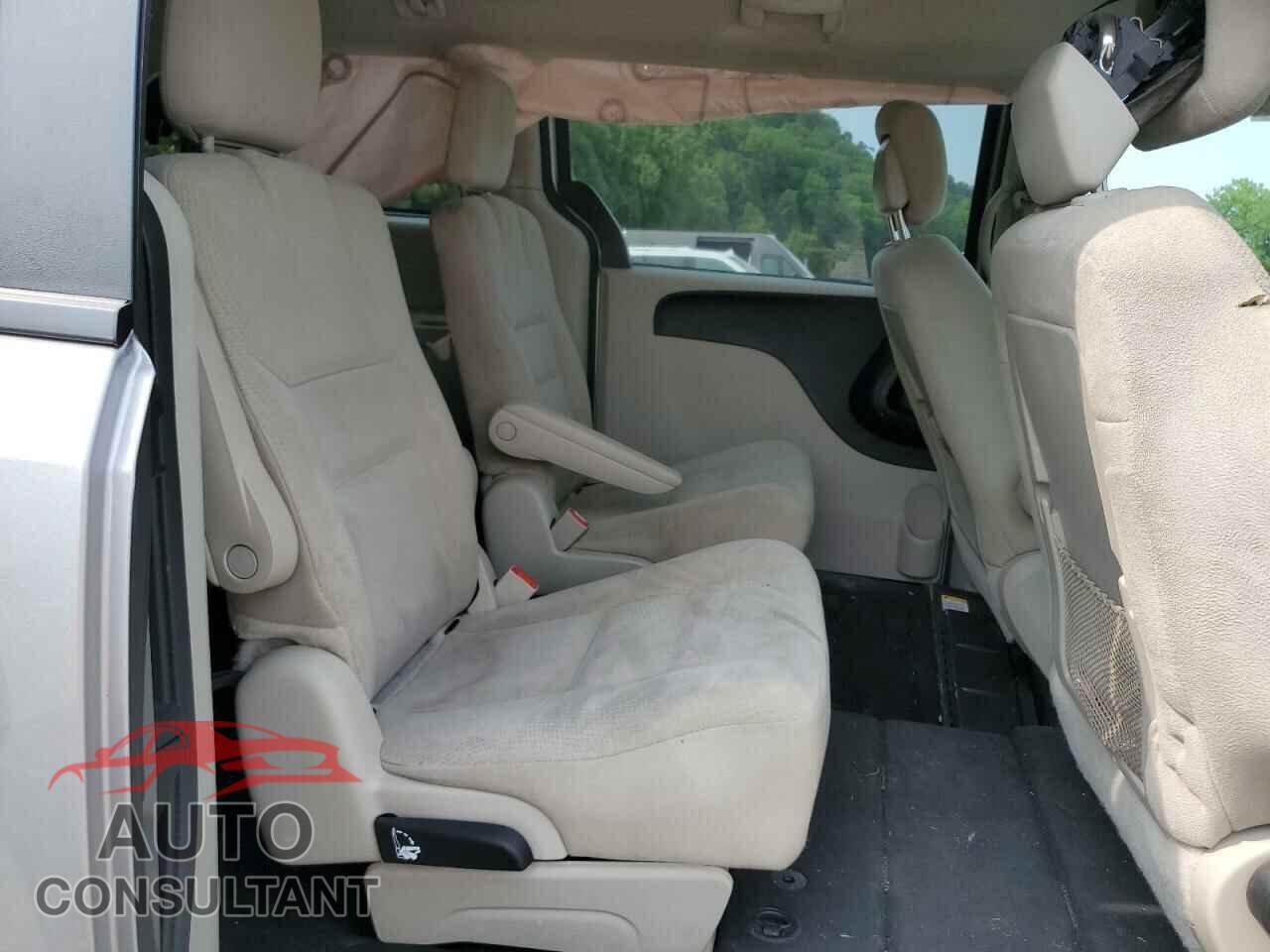 DODGE CARAVAN 2015 - 2C4RDGBG9FR723696