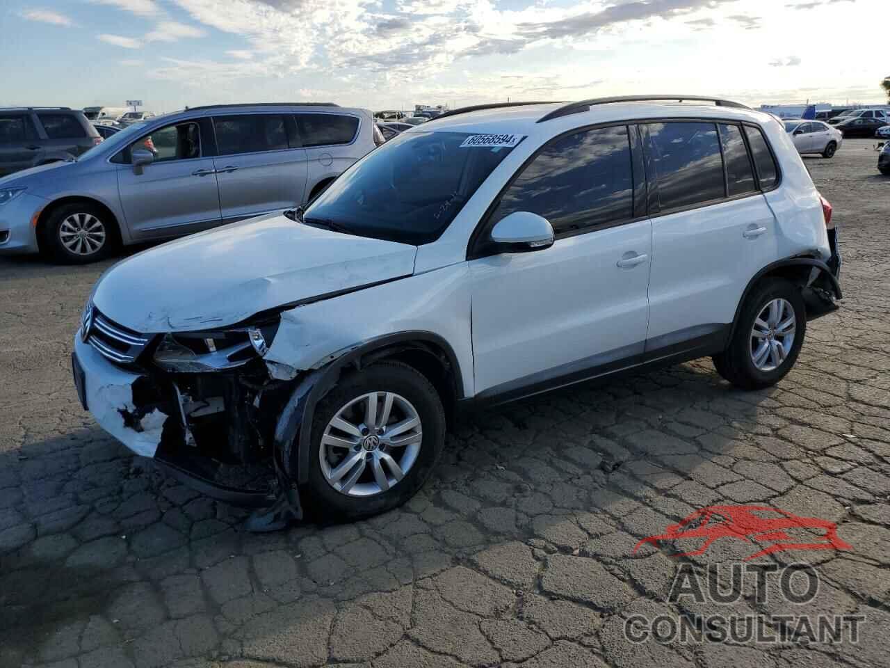 VOLKSWAGEN TIGUAN 2016 - WVGAV7AX7GW600771