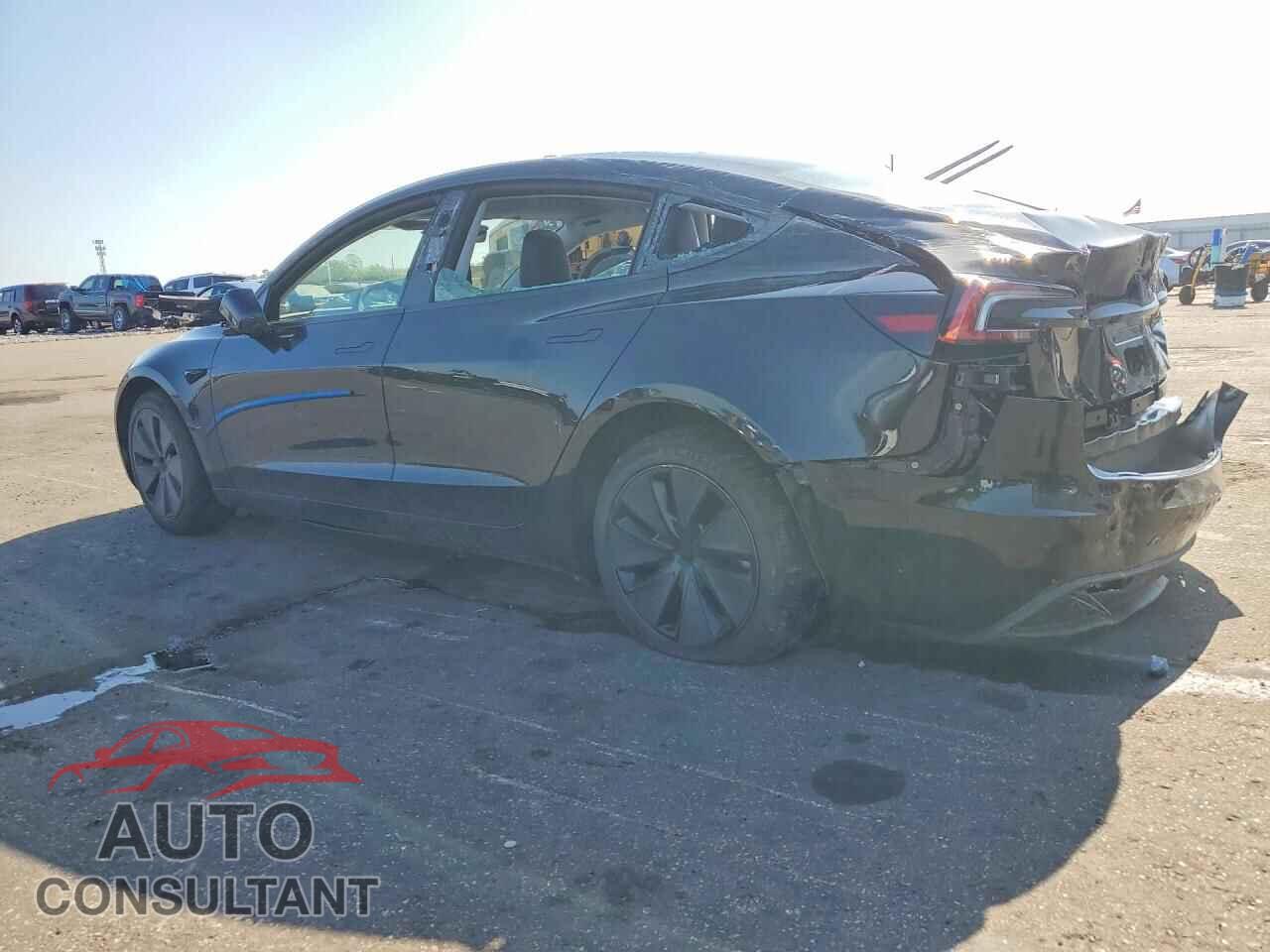 TESLA MODEL 3 2026 - 5YJ3E1EA7TF195722