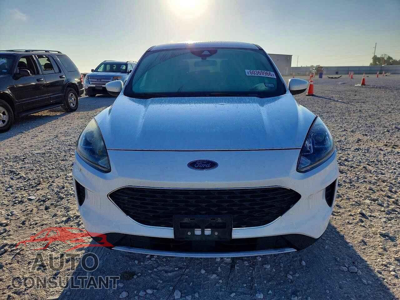 FORD ESCAPE 2020 - 1FMCU0G64LUA32096