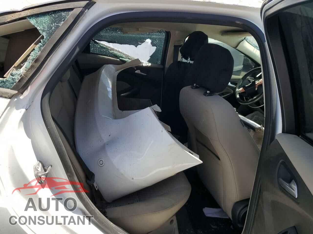 FORD FOCUS 2016 - 1FADP3F24GL282620