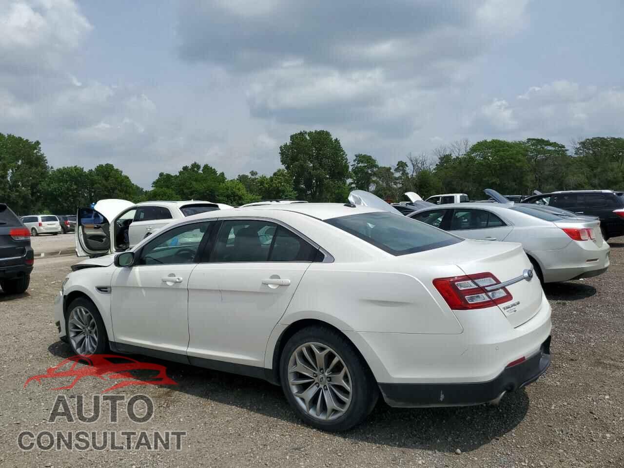 FORD TAURUS 2013 - 1FAHP2F89DG226435