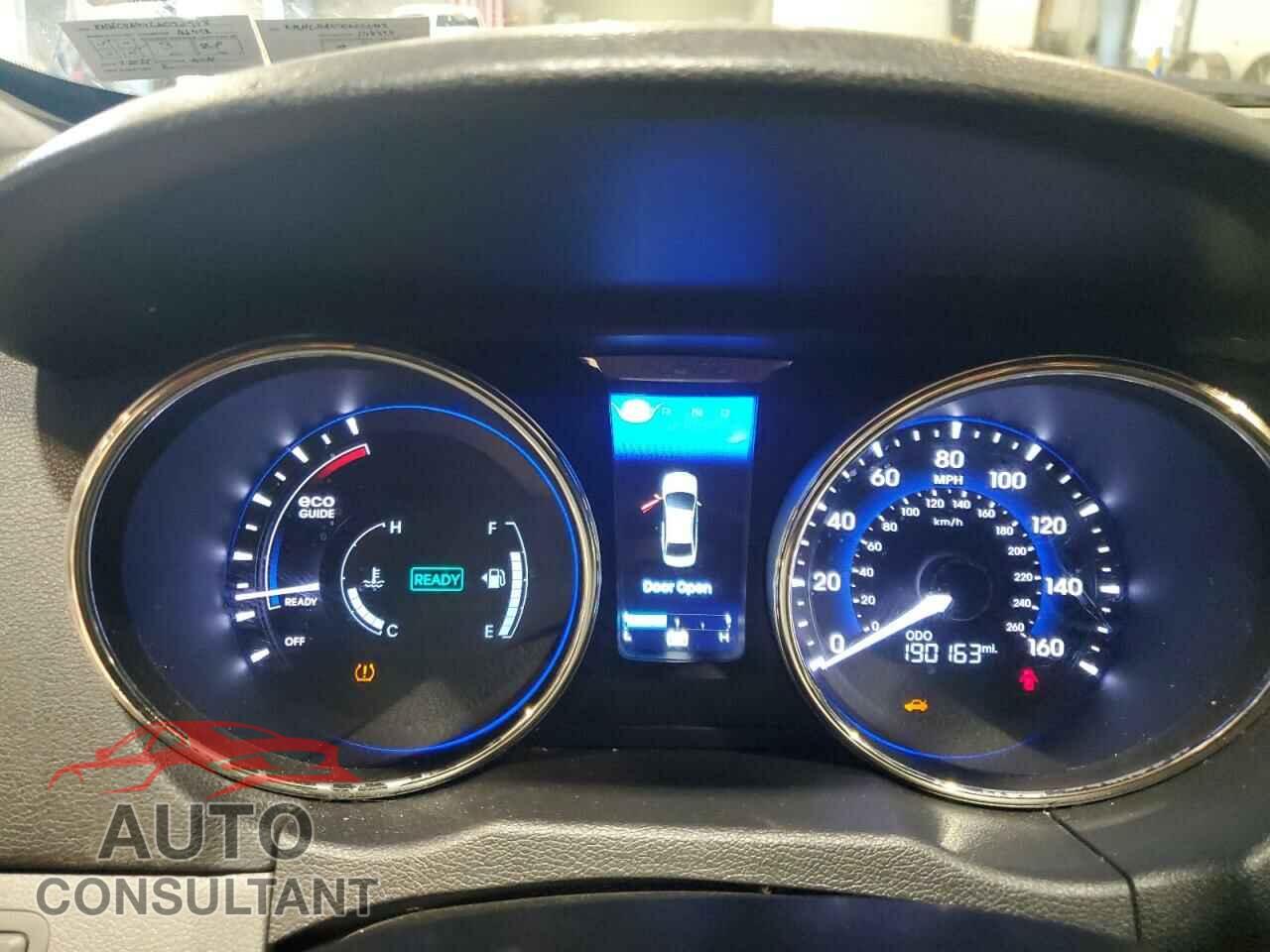 HYUNDAI SONATA 2012 - KMHEC4A44CA020493