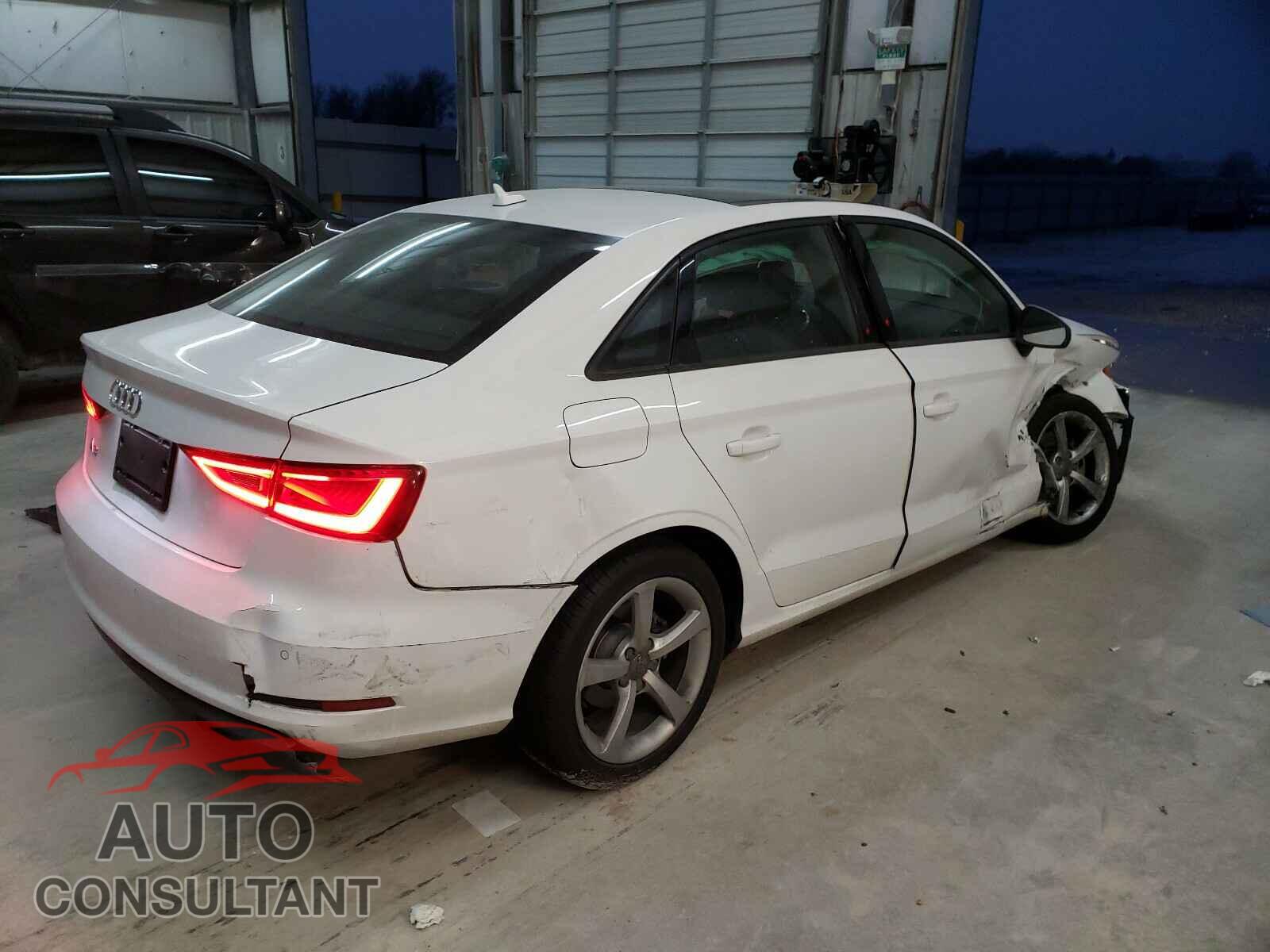 AUDI A3 2016 - WAUA7GFF9G1075897