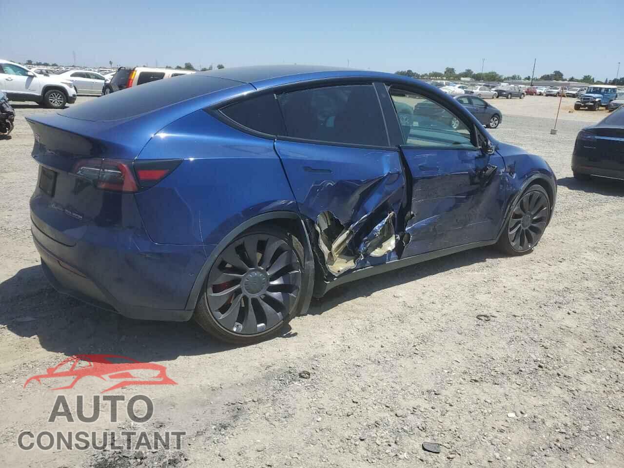 TESLA MODEL Y 2022 - 7SAYGDEF6NF337710
