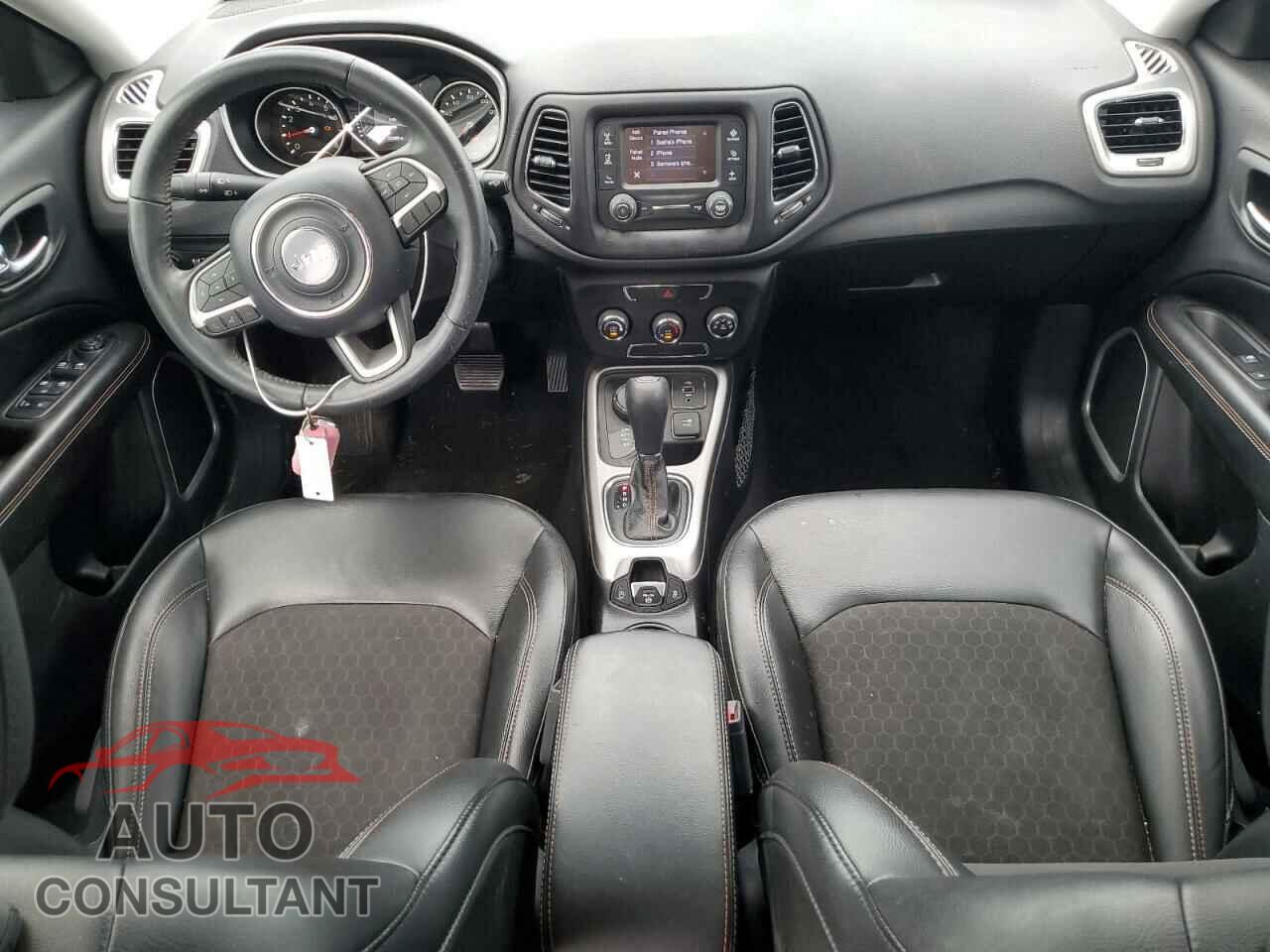 JEEP COMPASS 2018 - 3C4NJDBB7JT360685