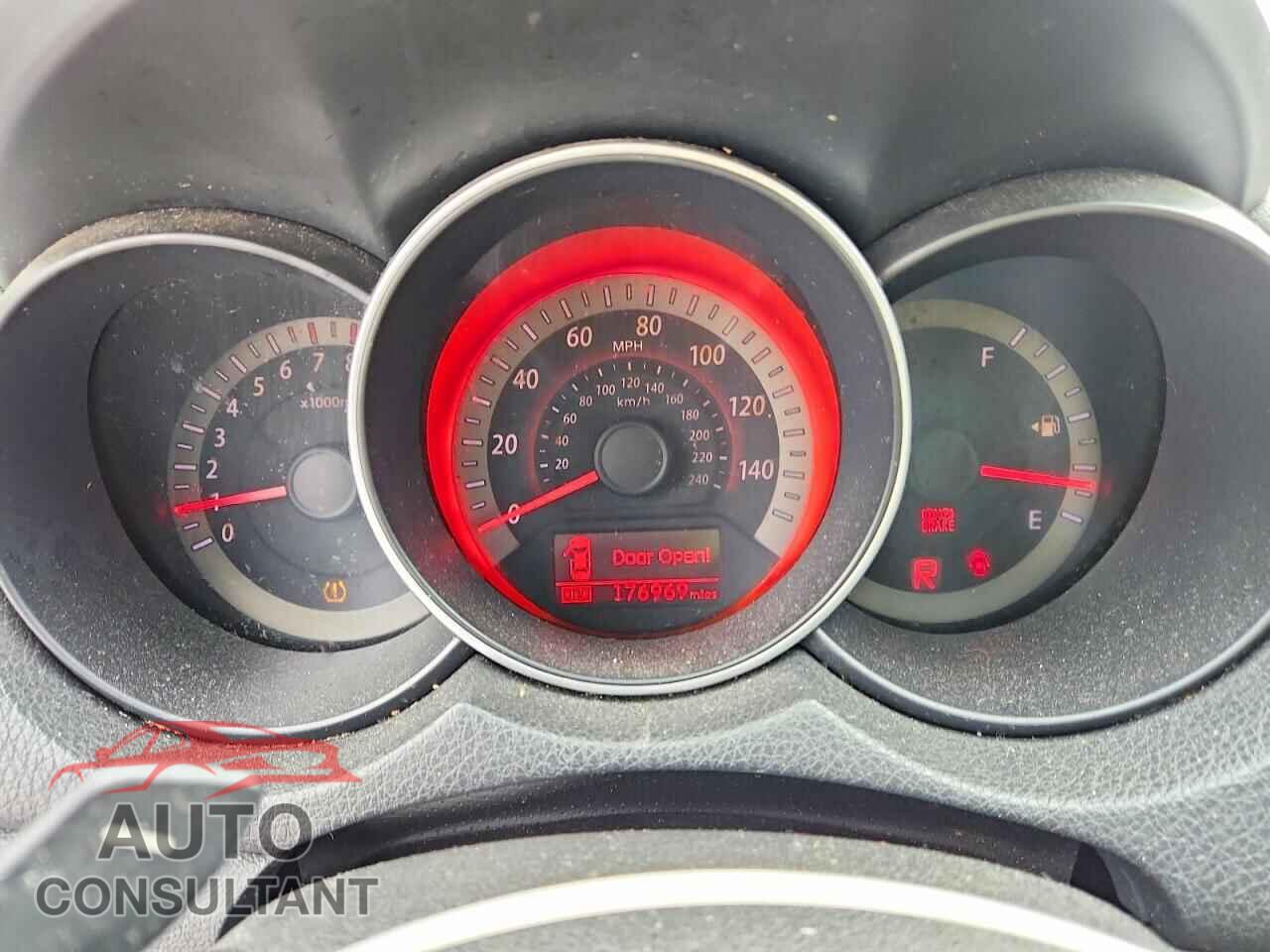 KIA FORTE 2011 - KNAFW6A37B5451496