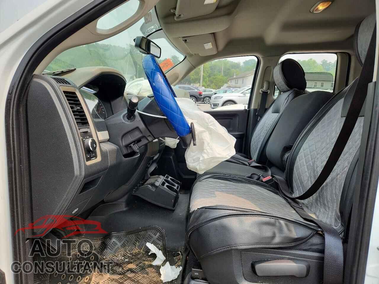 DODGE RAM 1500 2012 - 1C6RD7FT0CS343400
