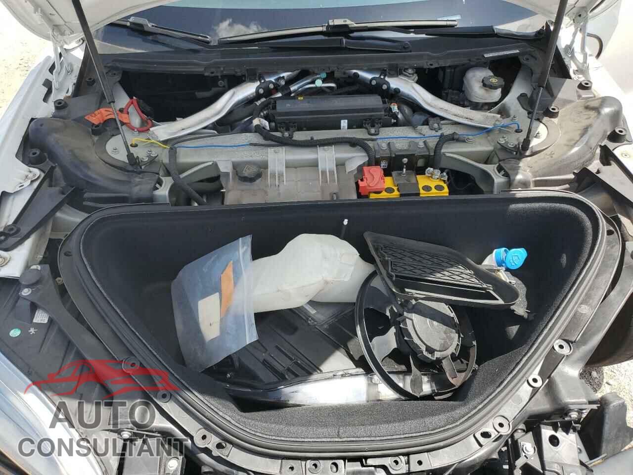 TESLA MODEL S 2018 - 5YJSA1E24JF239740