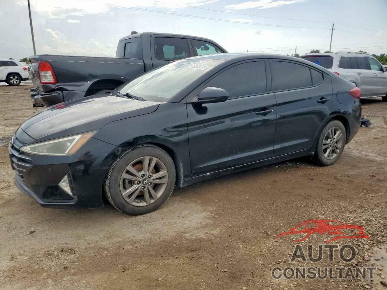 HYUNDAI ELANTRA 2020 - 5NPD84LF5LH561397