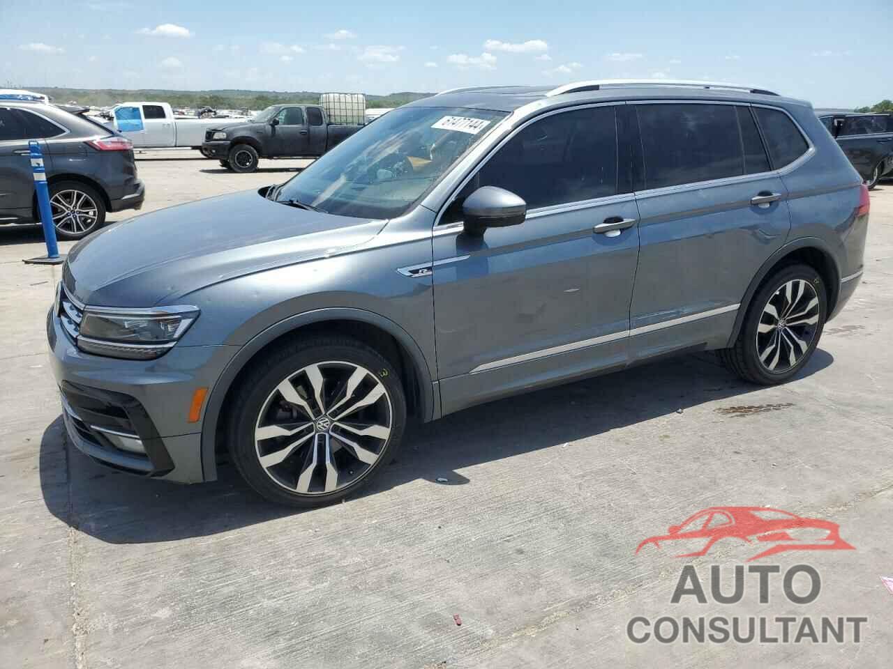 VOLKSWAGEN TIGUAN 2018 - 3VV5B7AX1JM165107