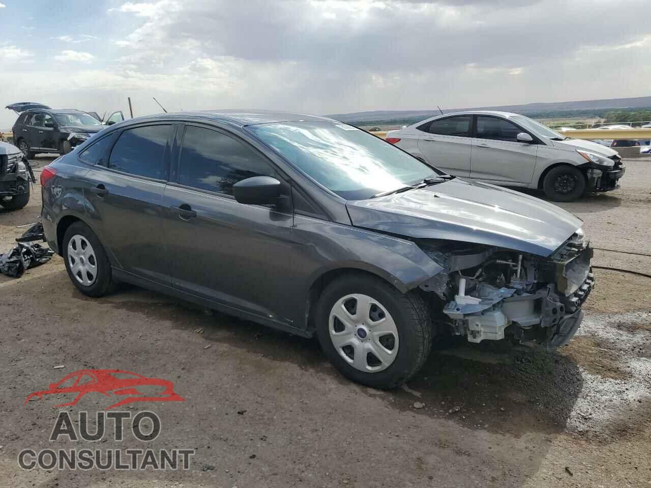 FORD FOCUS 2017 - 1FADP3E24HL290347