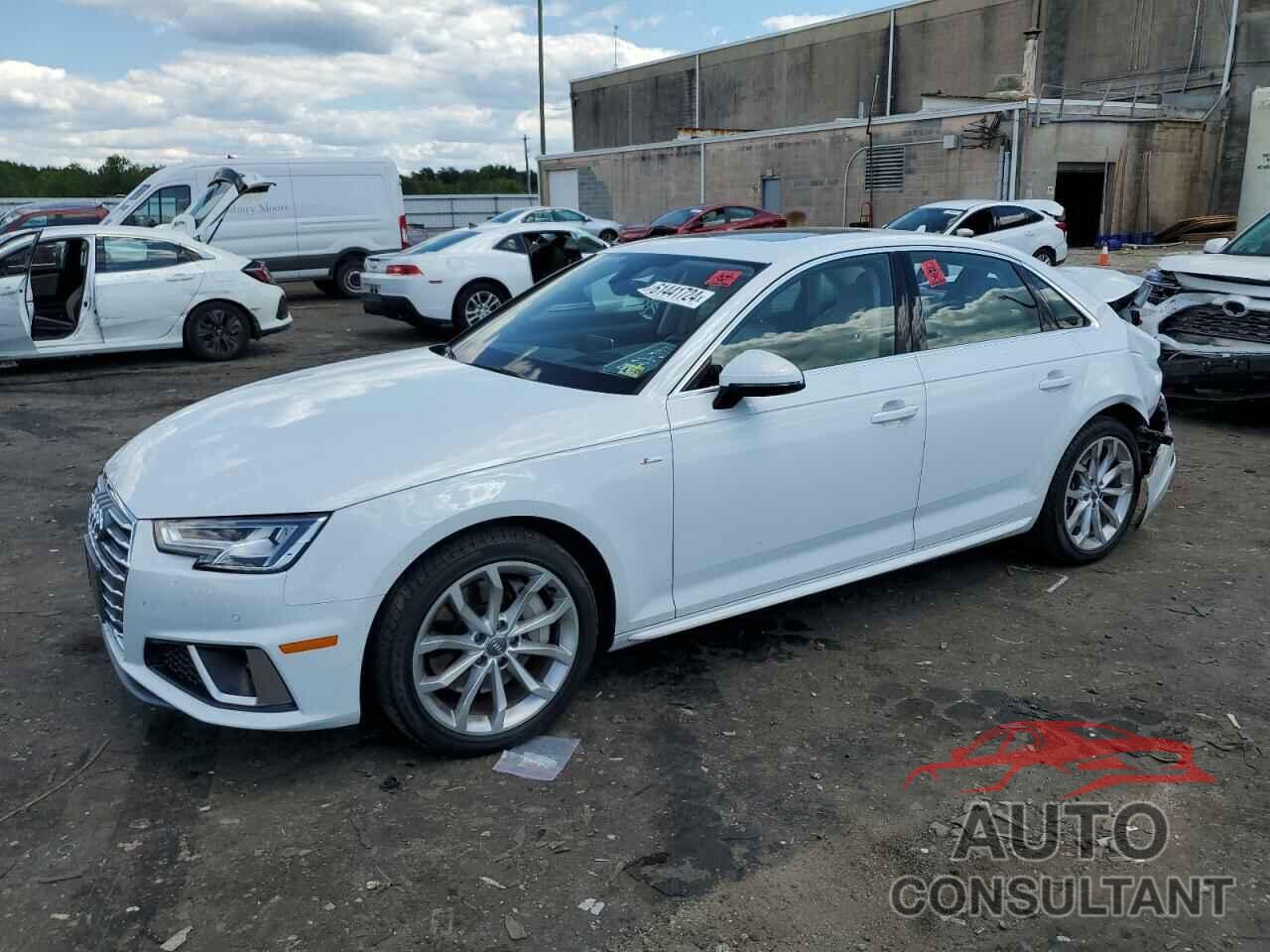 AUDI A4 2019 - WAUFNAF45KA013347