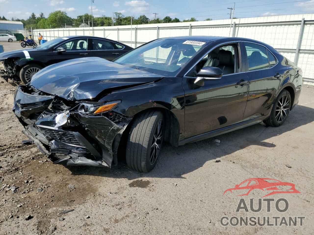 TOYOTA CAMRY 2022 - 4T1G11AK6NU624611
