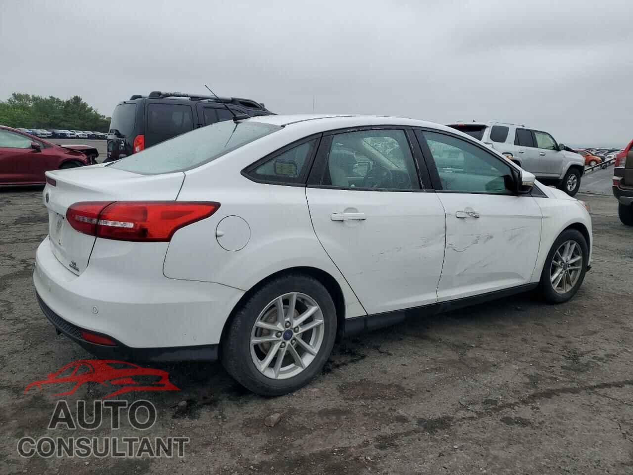FORD FOCUS 2015 - 1FADP3F2XFL298657