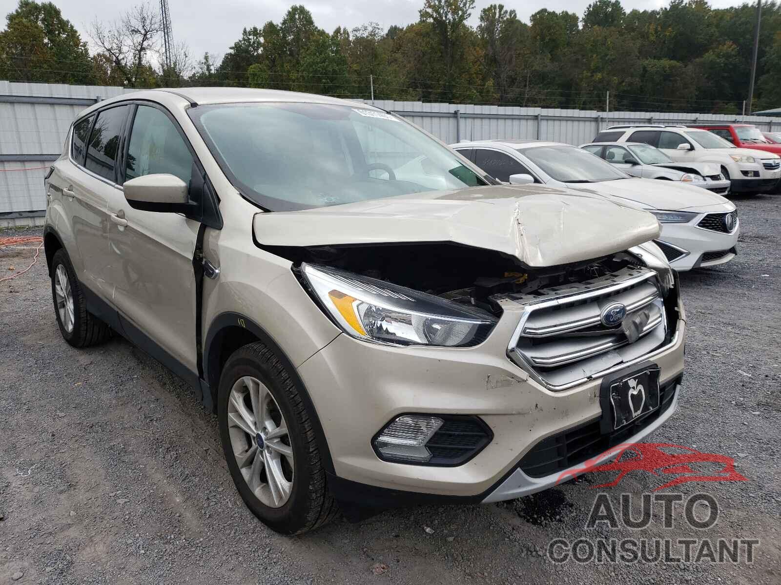 FORD ESCAPE 2017 - 1FMCU9G93HUE28249