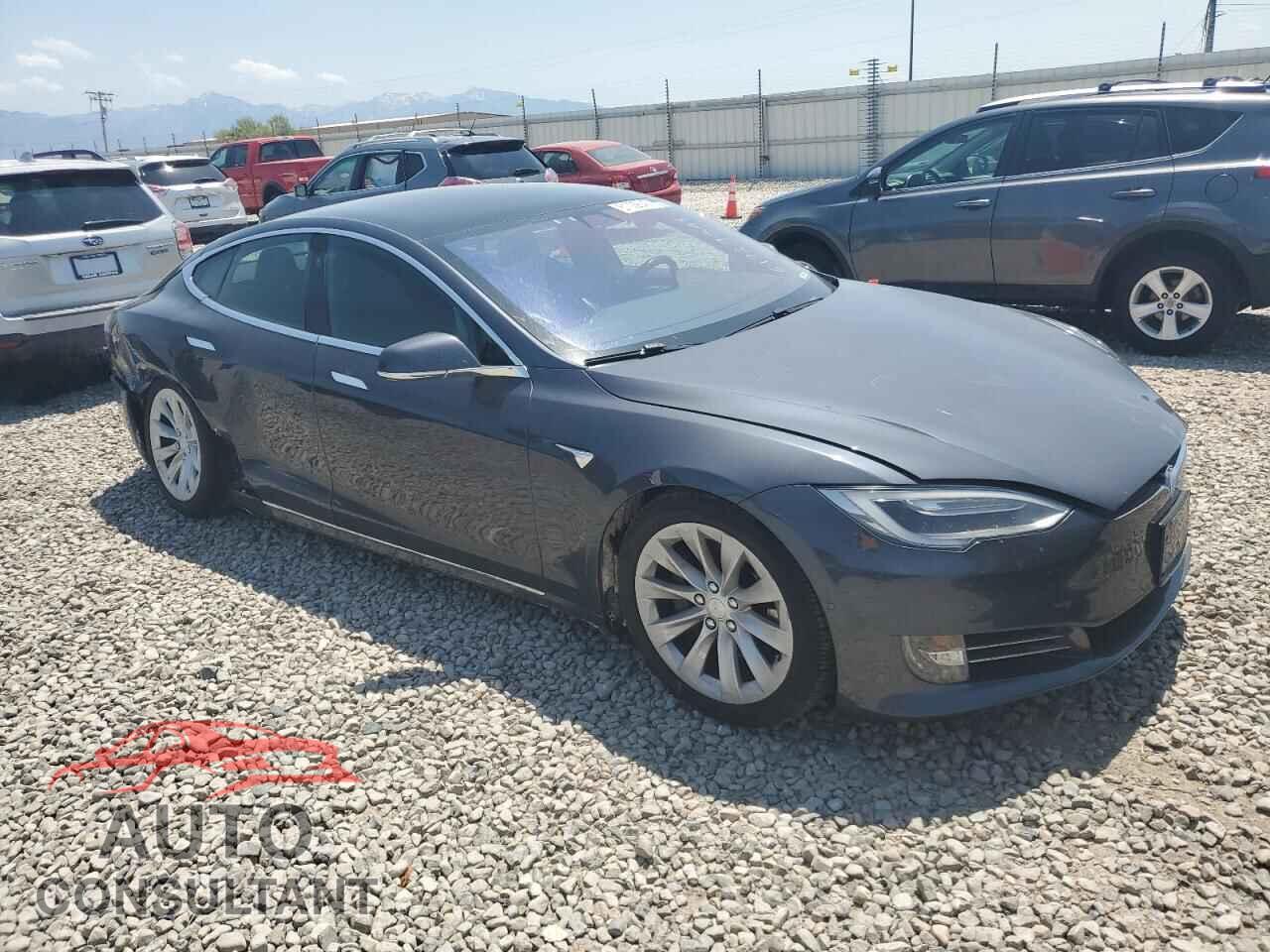 TESLA MODEL S 2017 - 5YJSA1E2XHF218823